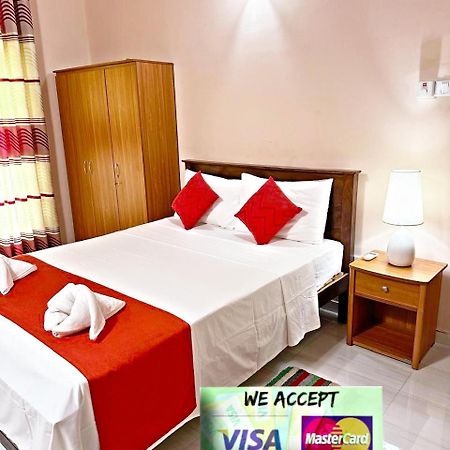 Lahiru Airport Villa Andiambalama Extérieur photo